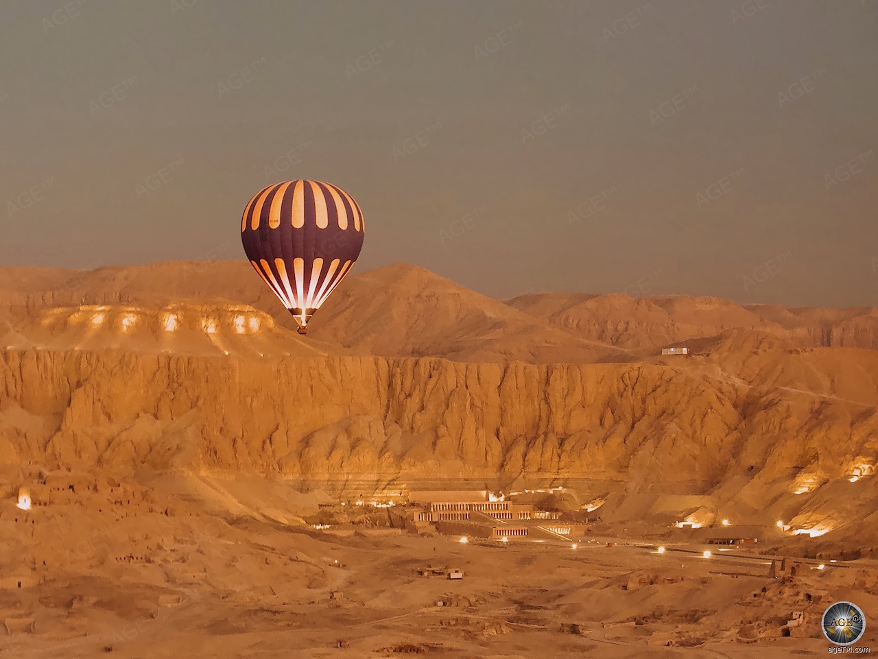 Полеты в египет последние новости. Луксор полет на воздушном шаре.