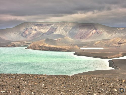 Lagune und Vulkanlandschaft Deception Island Süd-Shetland-Inseln - Sea Spirit Antarktis Reise